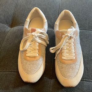 Banana Republic fashion sneakers 6
